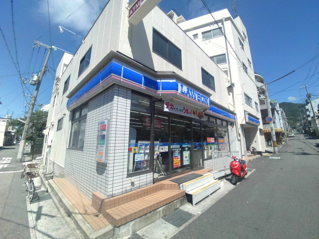 コンビニ　ローソン神戸福住通四丁目店（コンビニ）まで586m
