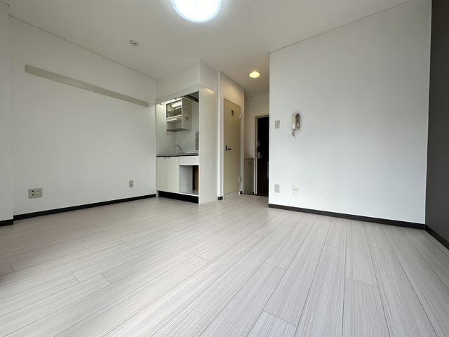 居室・リビング　別部屋参考写真です