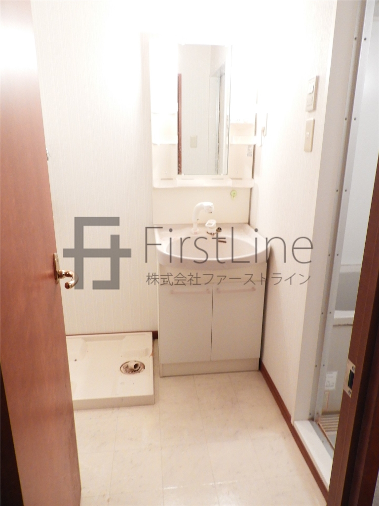 洗面設備　※別号室の画像です