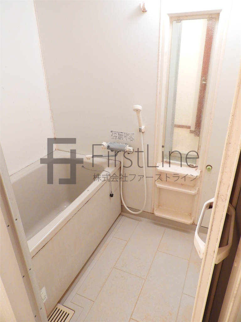 バス・シャワールーム　※別号室の画像です