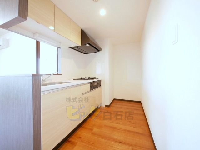 キッチン　人気の対面式システムキッチンです♪