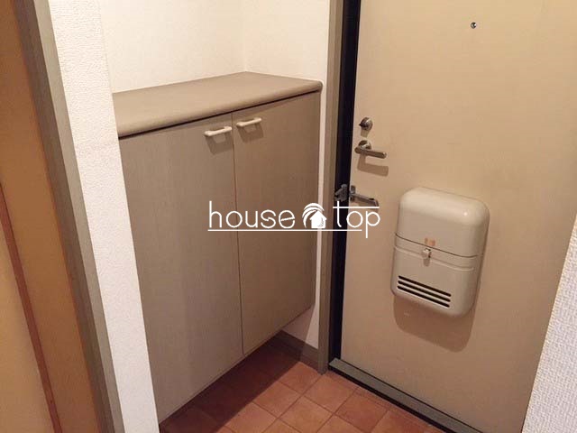 玄関　靴箱が付いているのは嬉しいですね♪