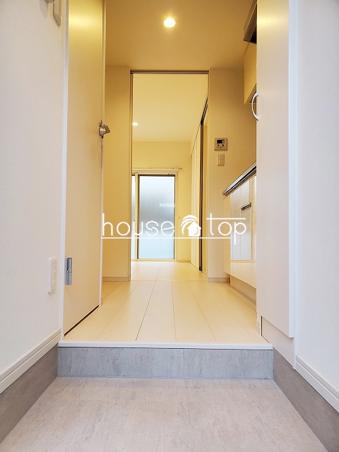 玄関　シューズボックス完備