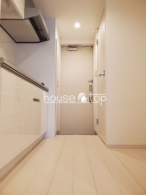 その他部屋・スペース　キッチン後部には冷蔵庫など設置可能