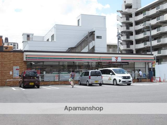コンビニ　セブンイレブン（コンビニ）まで616m