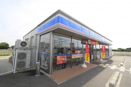 コンビニ　ローソン大和高田土庫店（コンビニ）まで670m