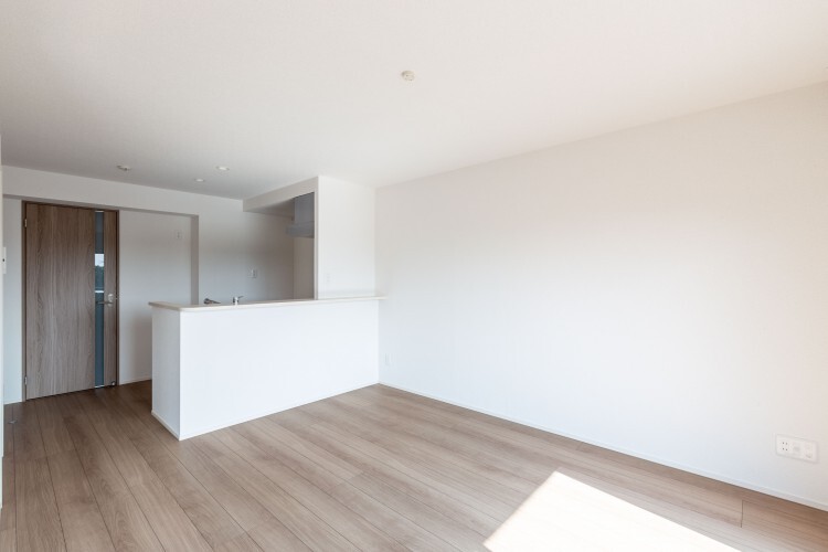 居室・リビング　開放感のあるゆったりとしたお部屋です♪