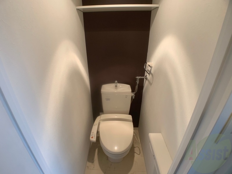 トイレ　こちらはトイレです。清潔感があり、安心して使用できます。