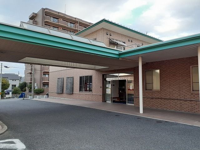 病院　半田東クリニック（病院）まで470m