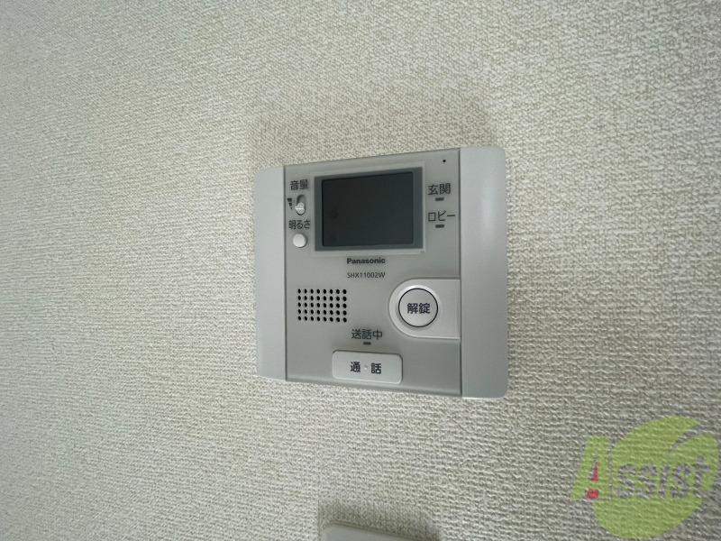 セキュリティ　ＴＶモニター付インターホンです。来客者の顔が見えるので安心！