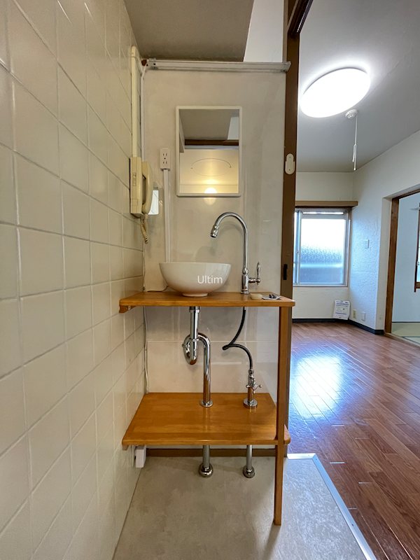 洗面設備　※別のお部屋のお写真です