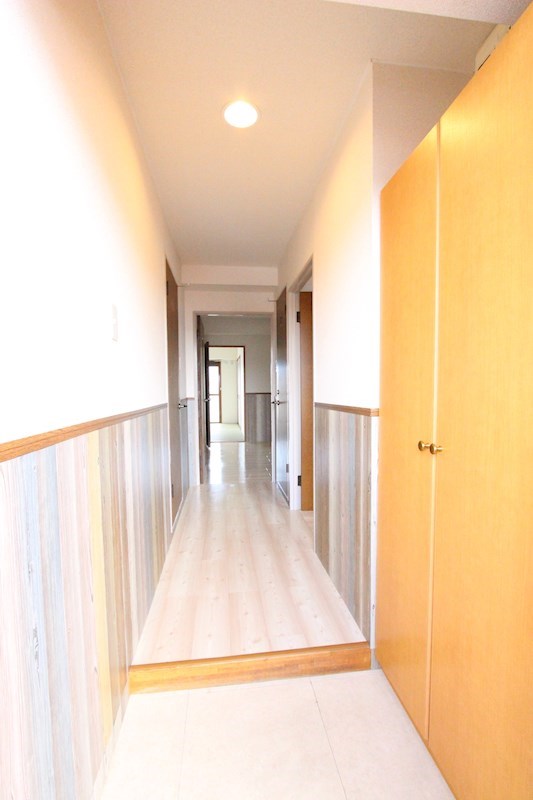 玄関　※別部屋写真参照