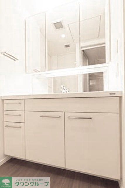 洗面設備　※写真は同タイプ住戸です。