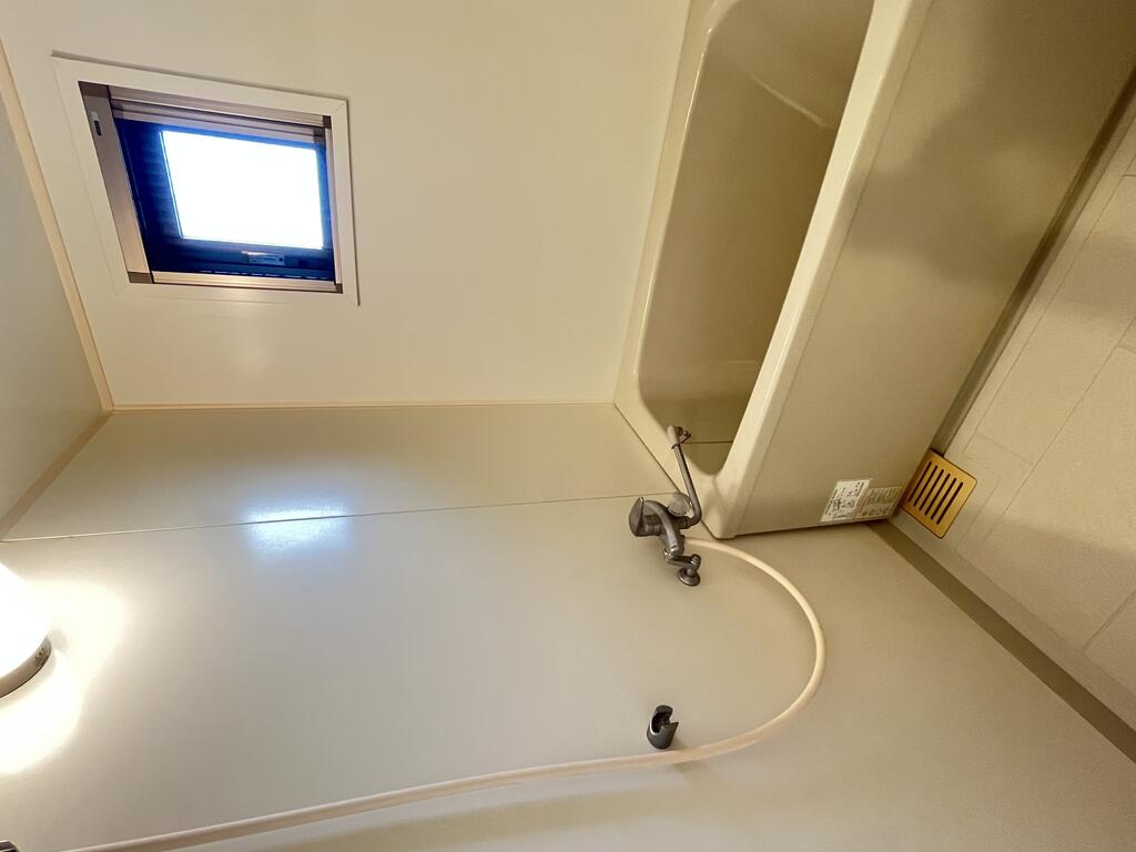 バス・シャワールーム　※同建造物別部屋