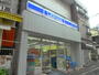 コンビニ　ローソン 代田橋駅北口店（コンビニ）まで231m