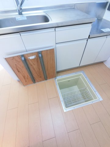その他設備　床下収納☆