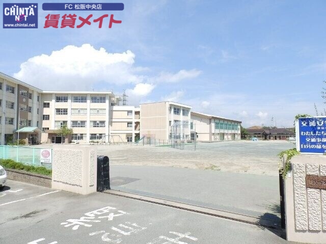小学校　松阪市立港小学校（小学校）まで1103m