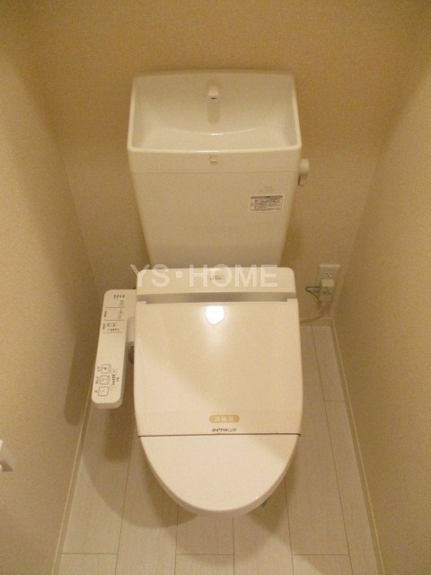西武新宿線 鷺ノ宮駅 徒歩9分 2階建 築9年のトイレ写真