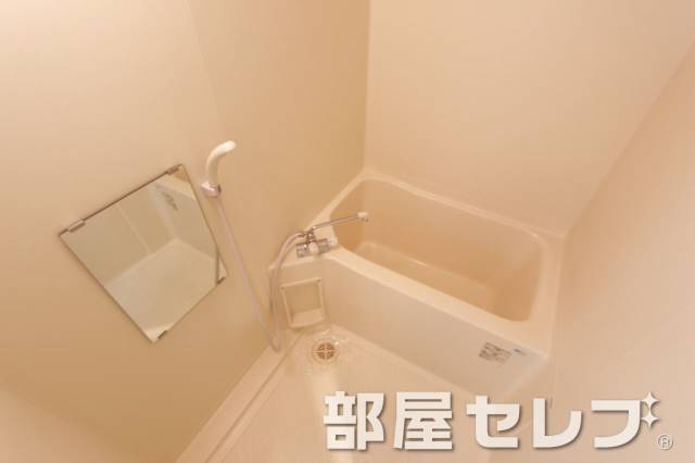 バス・シャワールーム　キレイなバスルームです。※他号室の写真です