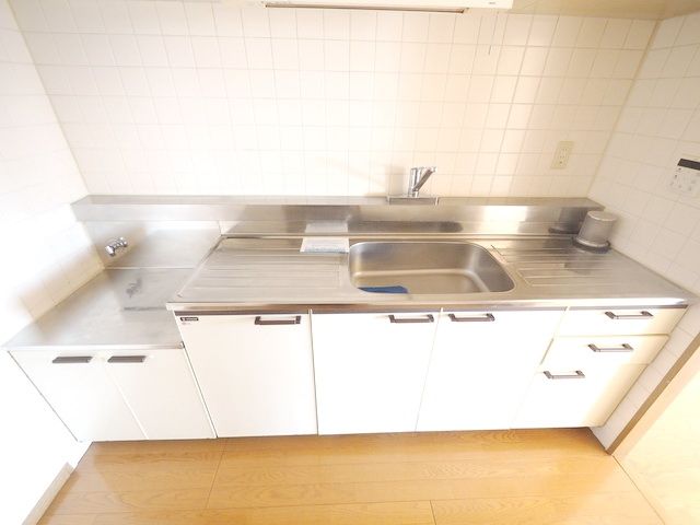 オクトス市ヶ尾1番館のキッチン写真
