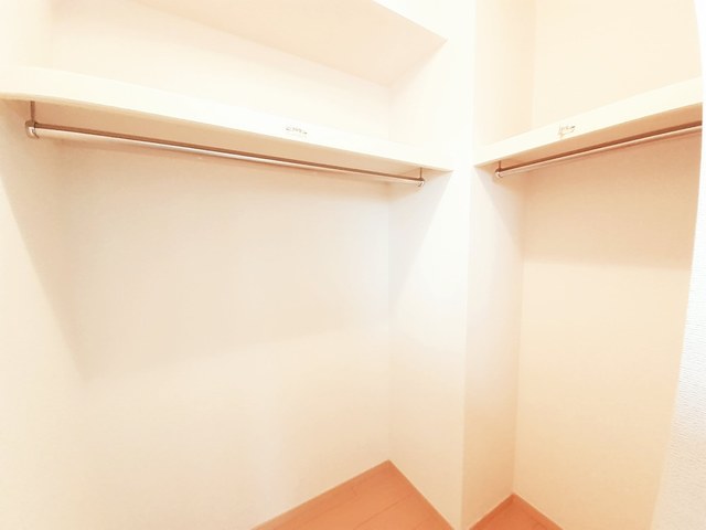 収納　ウォークインクローゼット