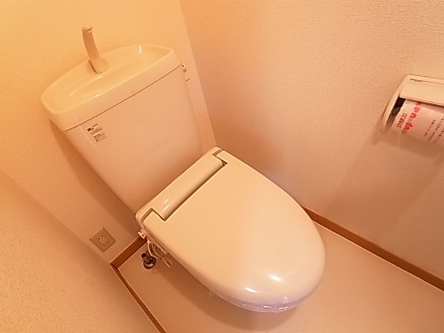 トイレ　別部屋同型写真