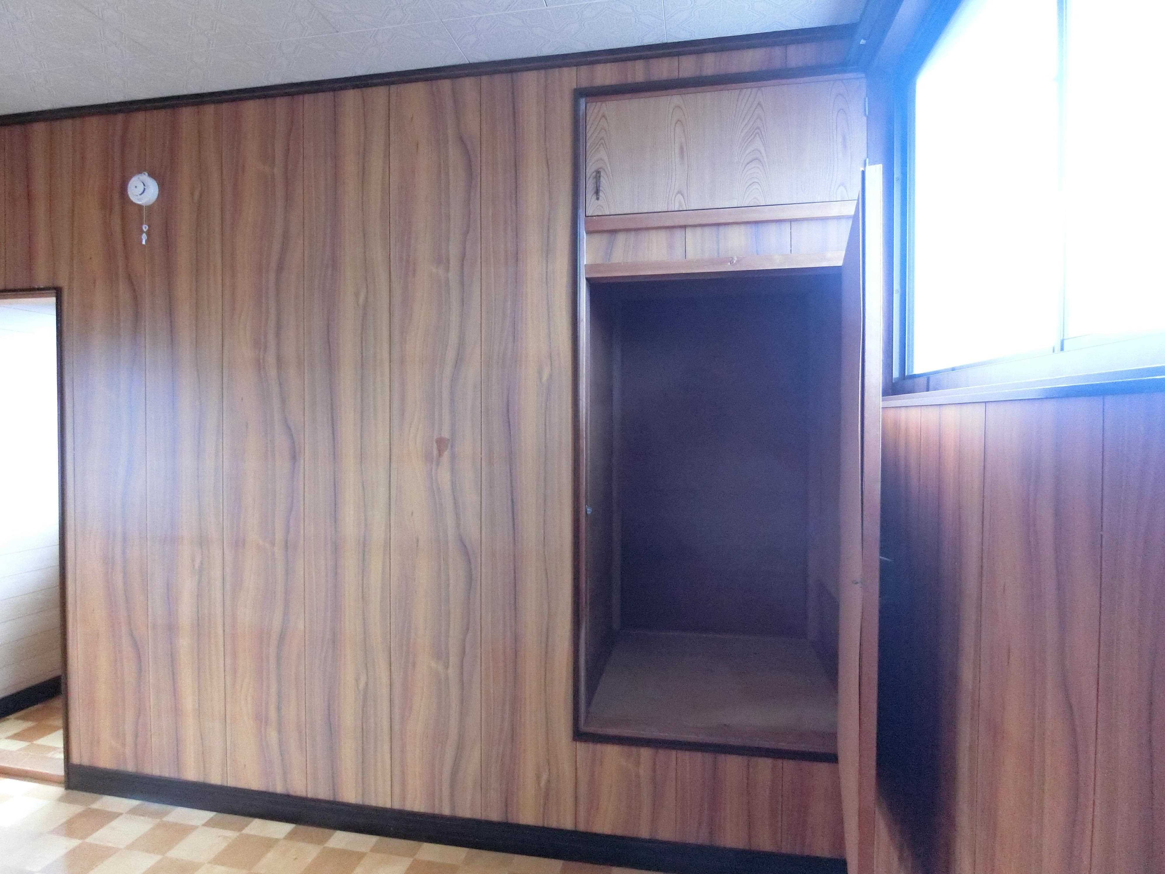 収納　2階洋室収納