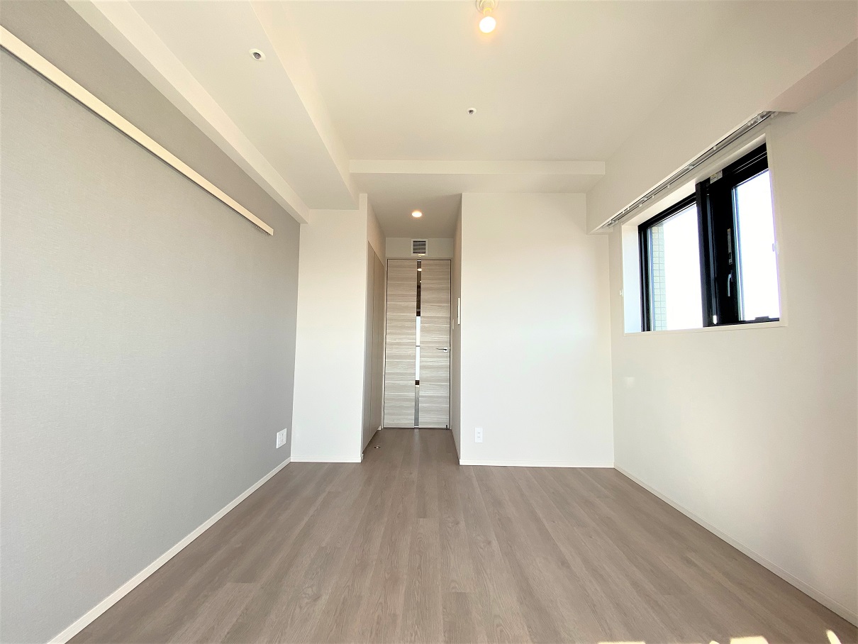 居室・リビング　同タイプ13Fの室内写真（参考写真）になります。