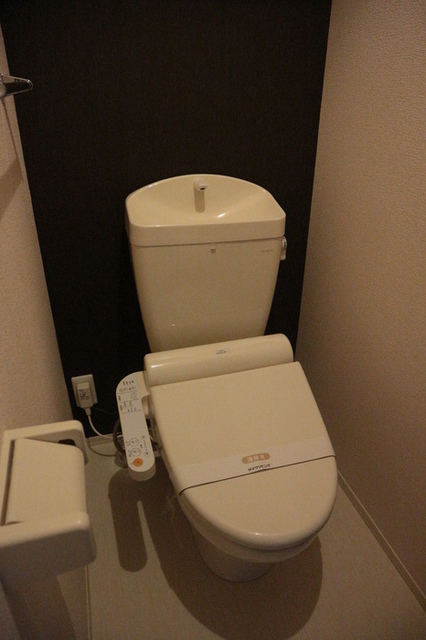 【新潟市西区小新のアパートのトイレ】