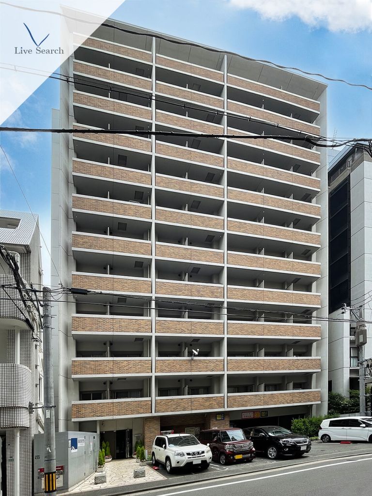 【福岡市中央区薬院のマンションの建物外観】