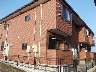 日置市伊集院町徳重のアパートの建物外観