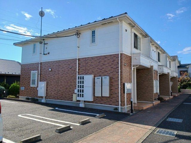 町田市大蔵町のアパートの建物外観