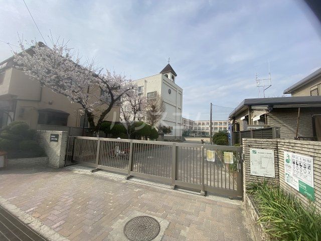 【名古屋市中川区戸田のマンションの小学校】