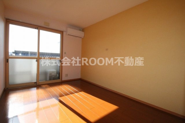 その他部屋・スペース　明るい色調の室内です