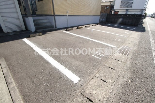 駐車場　駐車スペースもあります