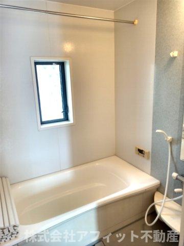 バス・シャワールーム　追い焚き機能付き