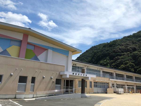 小学校　周参見小学校（小学校）まで1100m