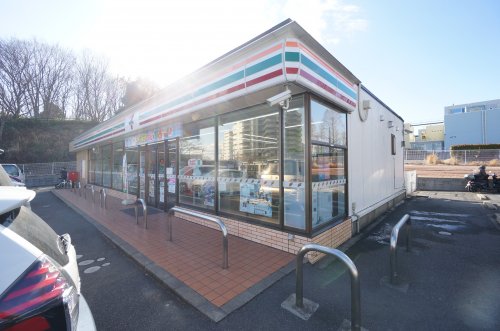 コンビニ　セブンイレブン 千葉おゆみ野中央1丁目店（コンビニ）まで657m