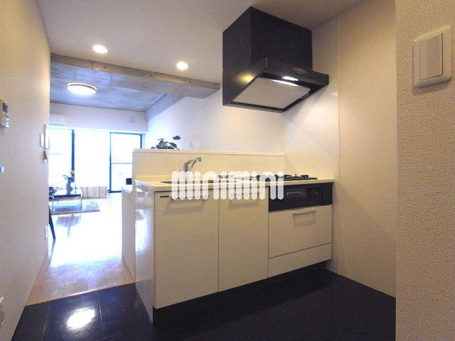 キッチン　お部屋が見渡せるキッチンです。