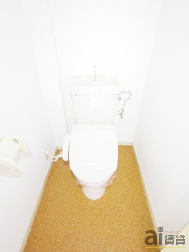 トイレ　※同仕様写真