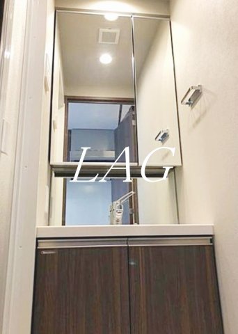 洗面設備　独立洗面台です。