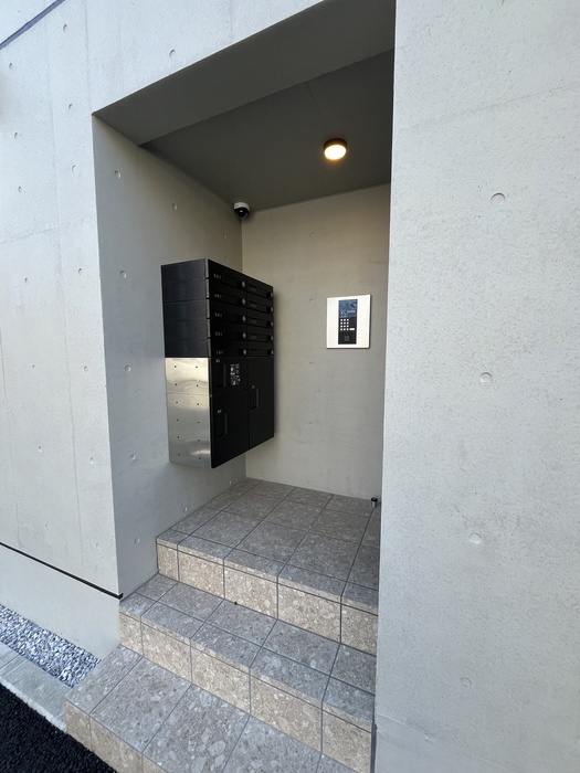Yours鶴見の外観写真