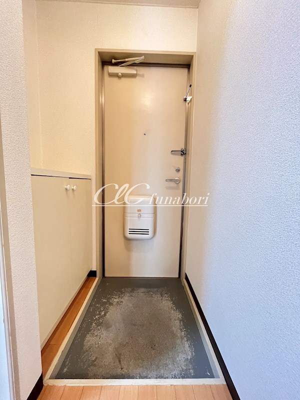 玄関　参考写真