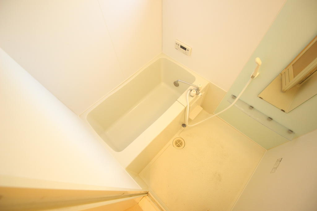 バス・シャワールーム　浴室です☆