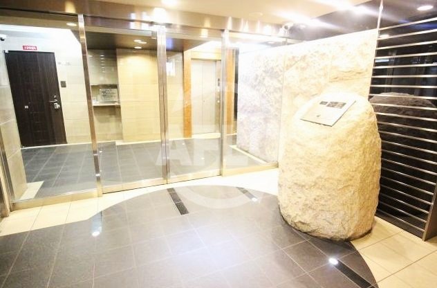 セキュリティ　プレサンス難波EASTモダニティ　エントランスオートロック