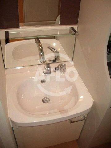 洗面設備　プレサンス難波EASTモダニティ　独立洗面化粧台