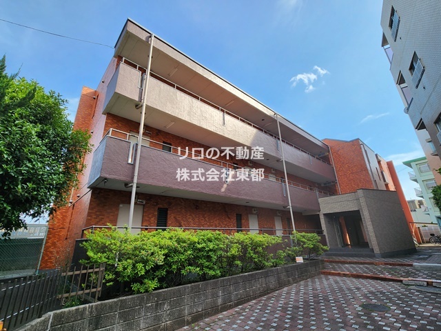 建物外観　丈夫で安心の鉄筋コンクリート造マンションです♪