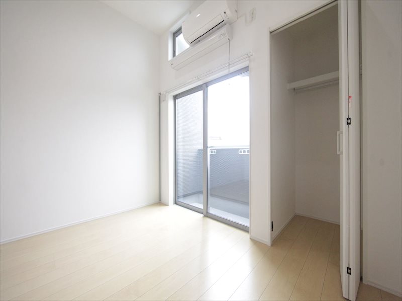 バルコニー　洋室6帖　ロフト5.4帖（収納でも使えます）