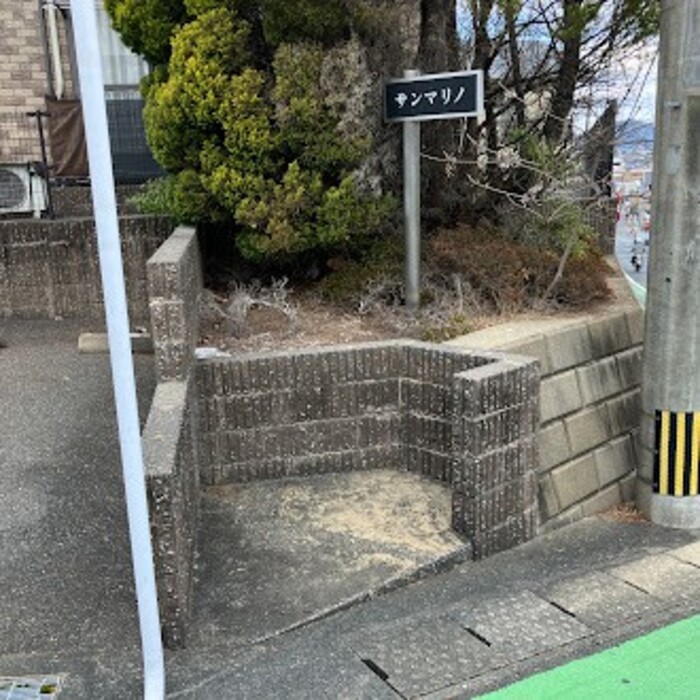 洗面設備　ゴミ置き場