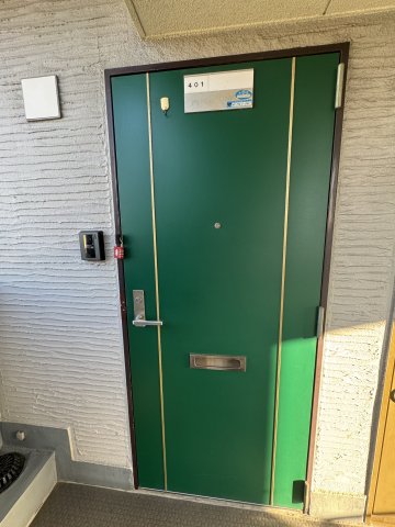玄関　使いやすいリビングです